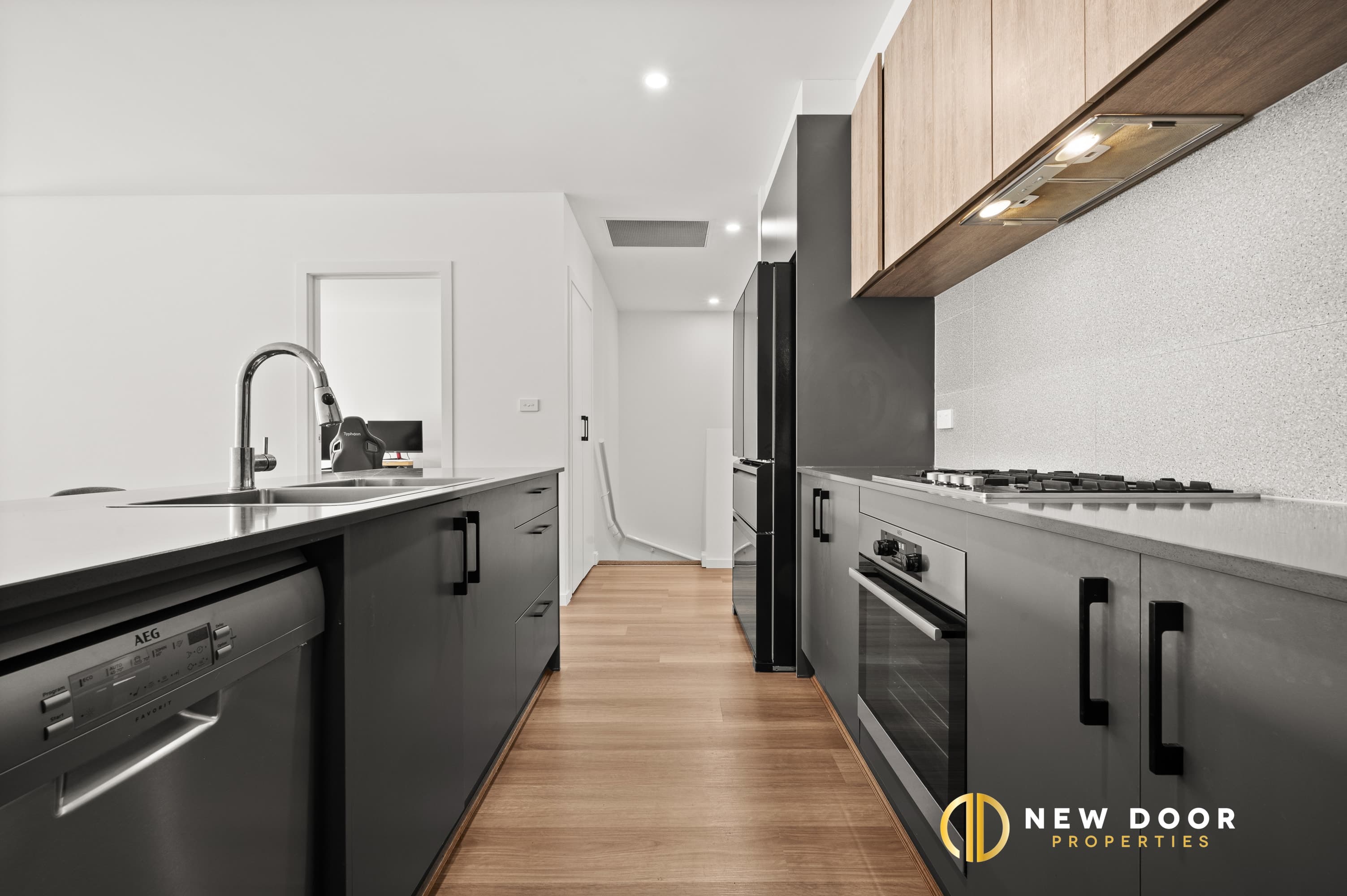 10/16 Ussher Street, Taylor ACT, Taylor - Thumbnail 2