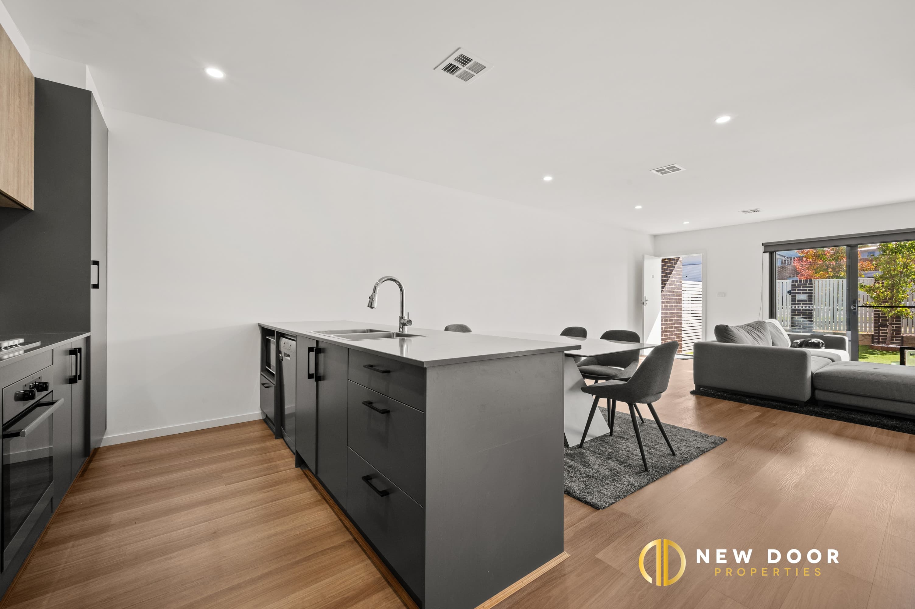 10/16 Ussher Street, Taylor ACT, Taylor - Thumbnail 3