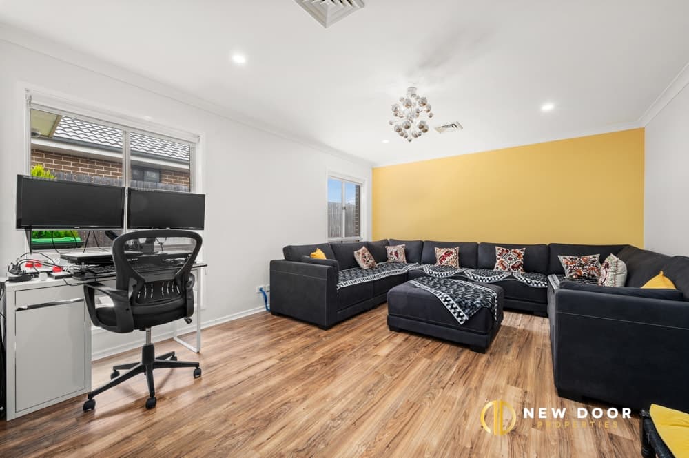 28 Syddall Street, Bonner ACT, Bonner - Thumbnail 3