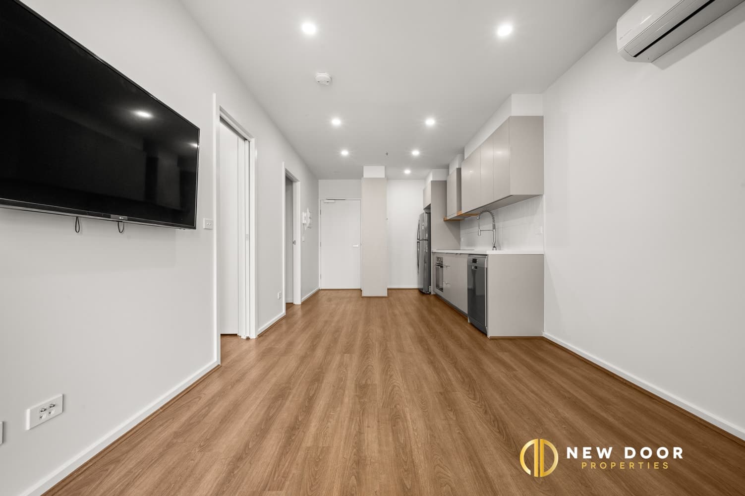 1108/6 Gribble Street, Gungahlin ACT, Gungahlin - Thumbnail 3