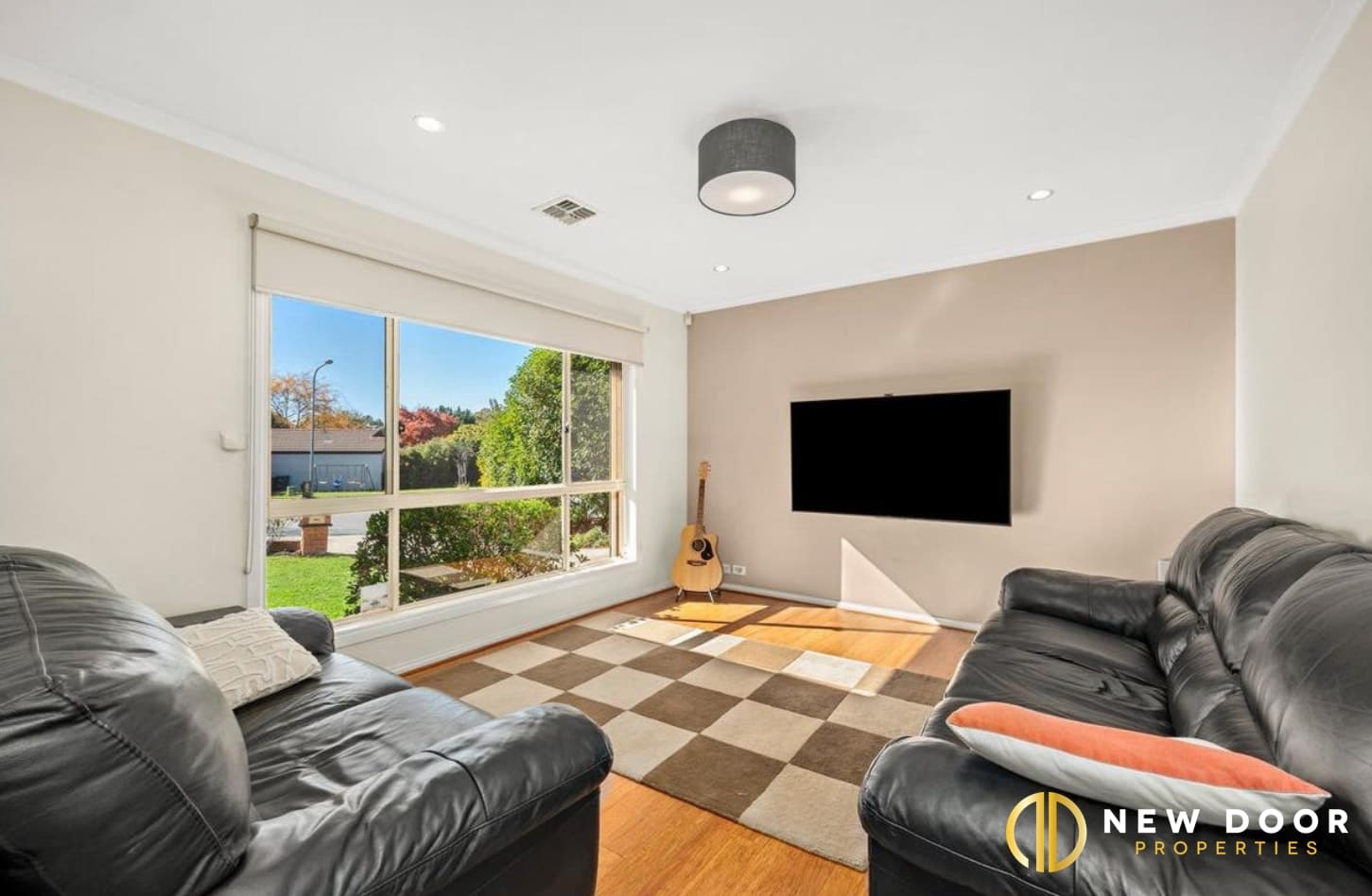 11 Lark Place, Ngunnawal ACT, Ngunnawal - Thumbnail 3