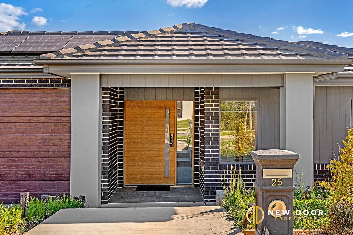 25 Fairbrother Street, Strathnairn ACT, Strathnairn - Thumbnail 2