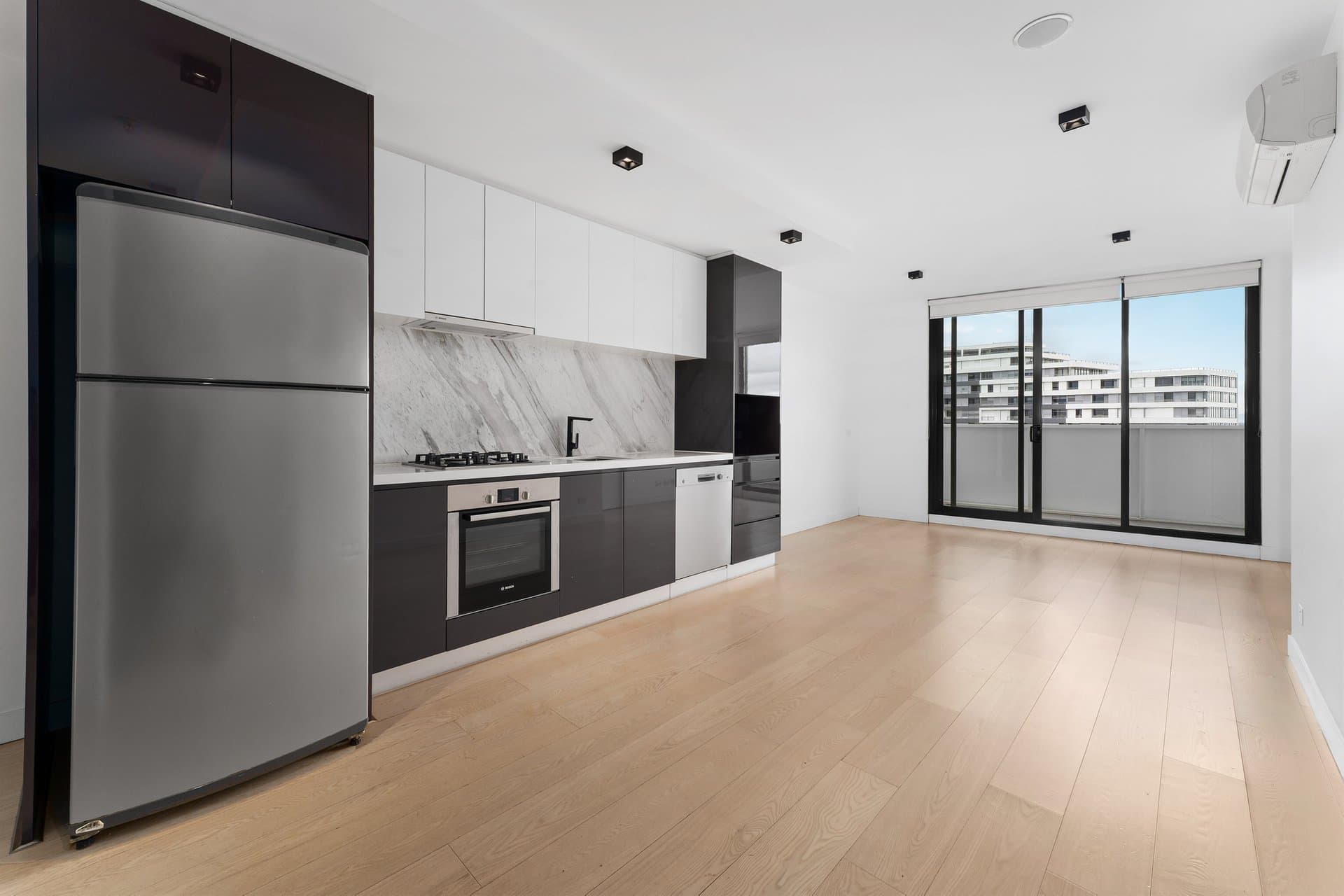 902/101 Tram Road, Doncaster - Thumbnail 2