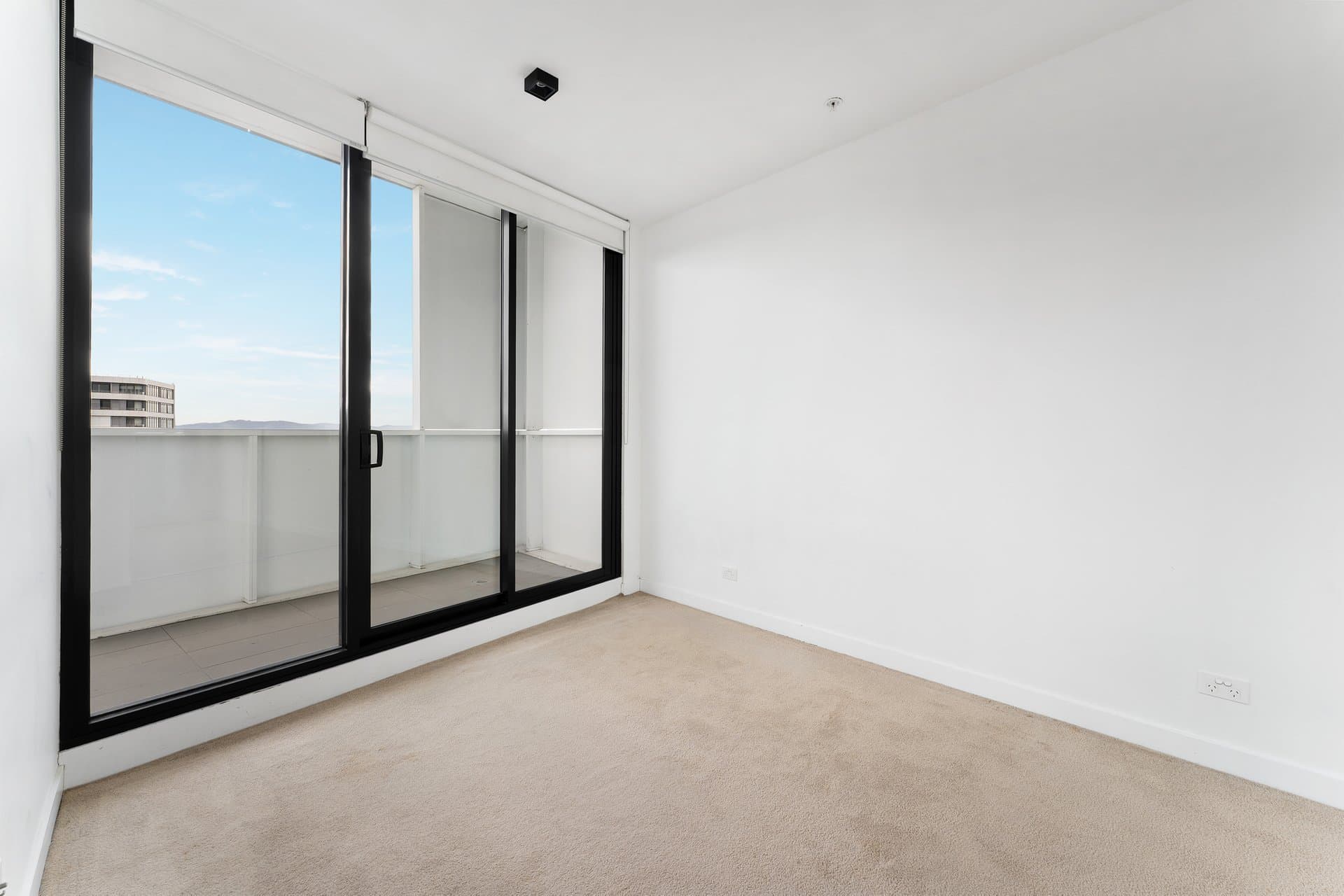 902/101 Tram Road, Doncaster - Thumbnail 3