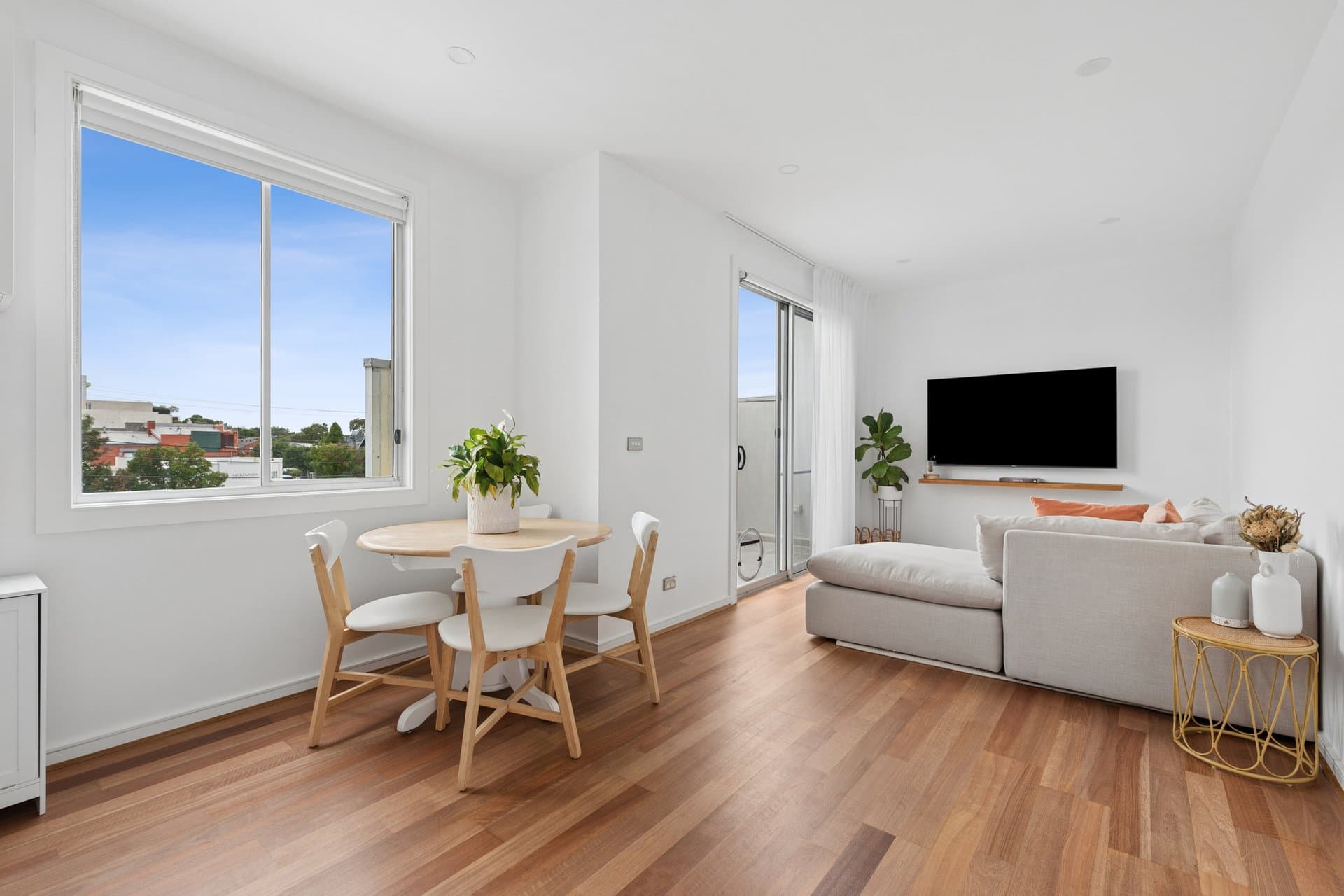 2/173 McKinnon Road, McKinnon - Image 1