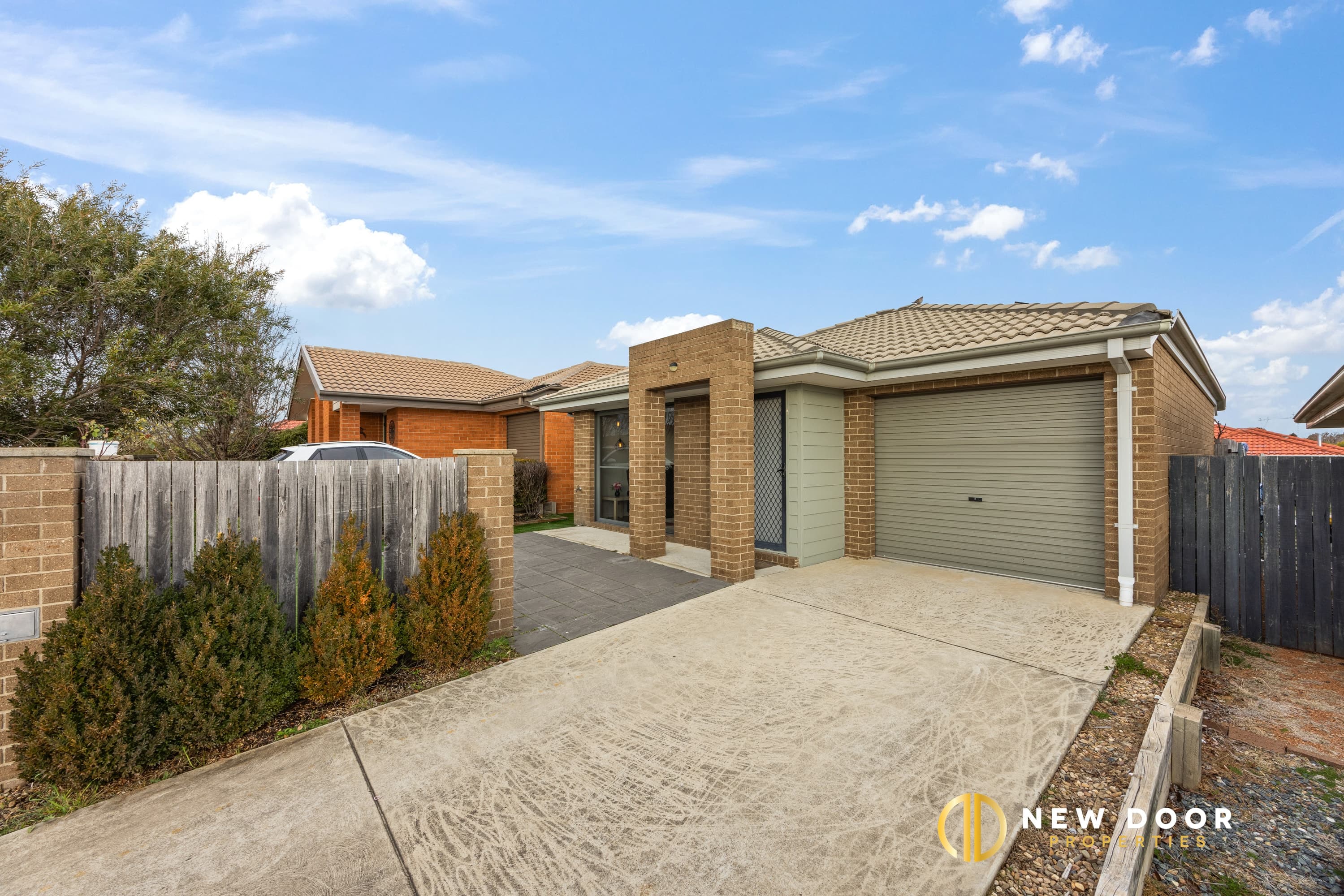 166 Macfarlane Burnet Avenue, Macgregor ACT, Macgregor - Thumbnail 2