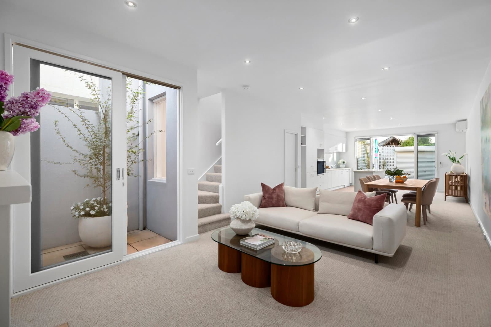 98 Danks Street, Albert Park - Thumbnail 2