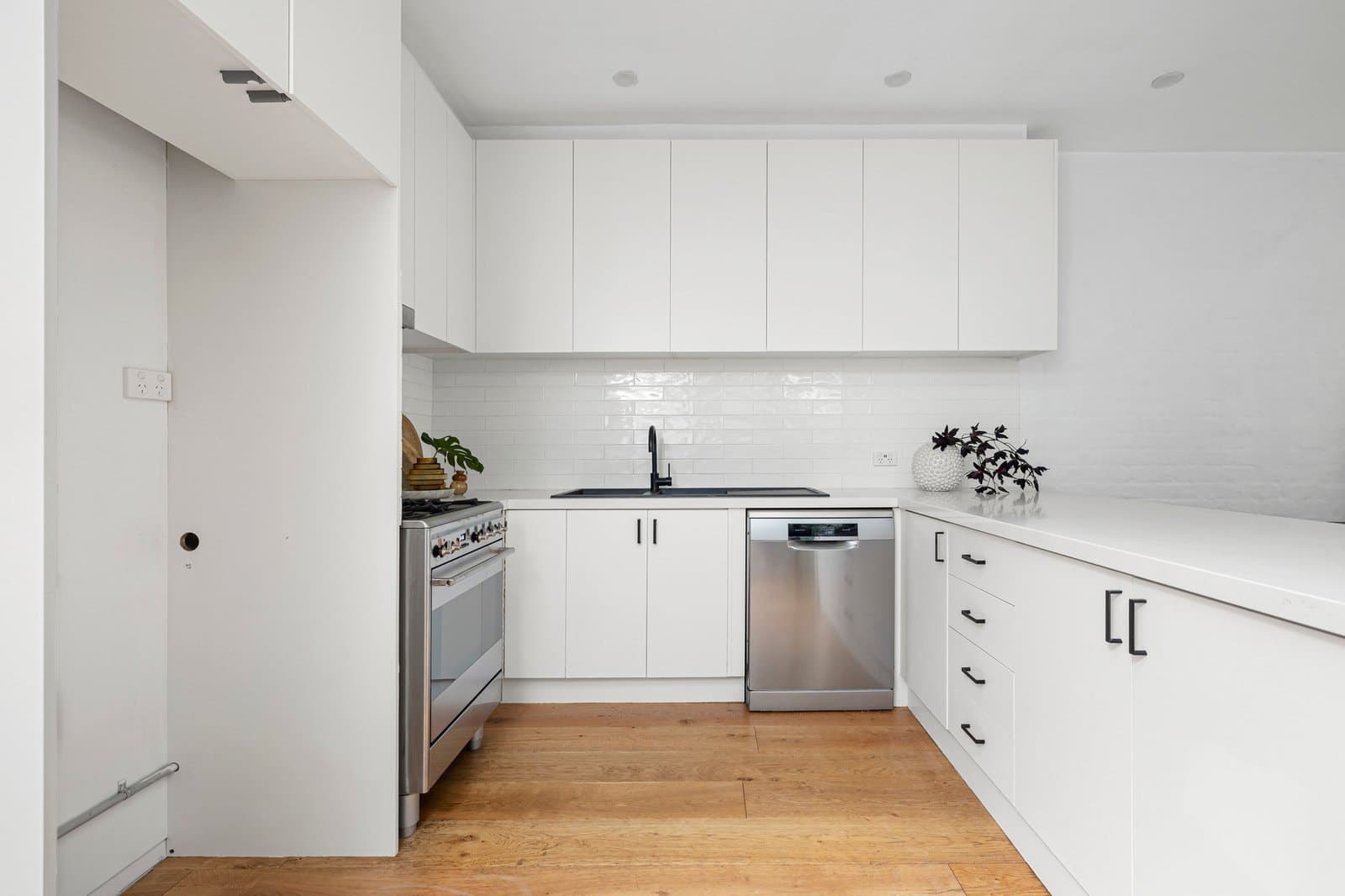 22 Cobden Street, South Melbourne - Thumbnail 3