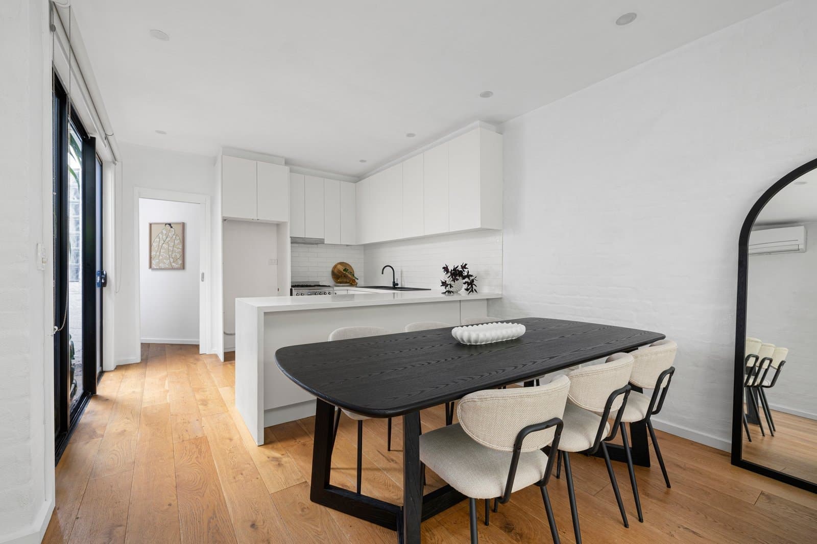 22 Cobden Street, South Melbourne - Thumbnail 4