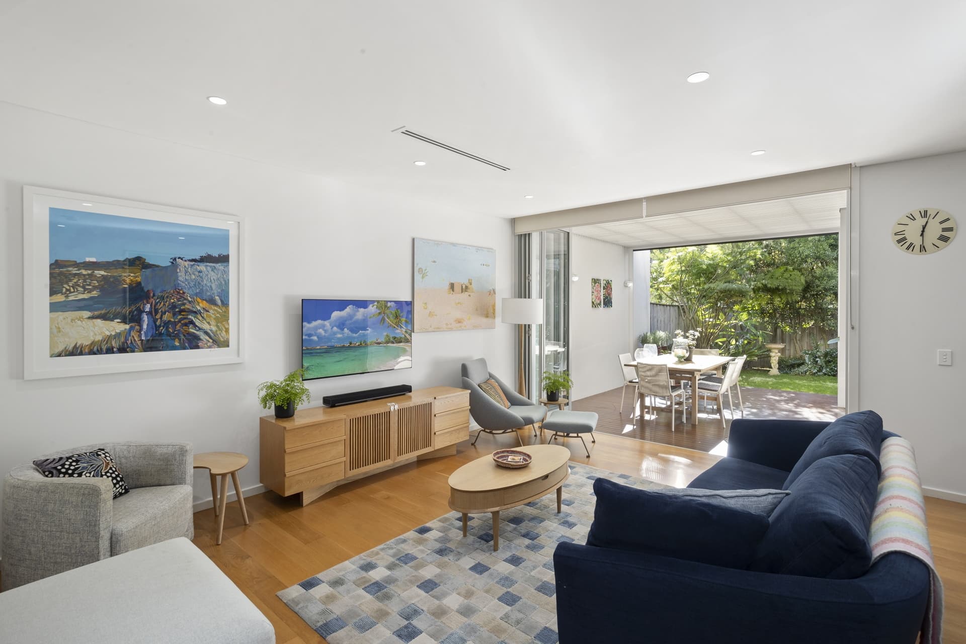 16 Gubbuteh Road, Little Bay - Image 1