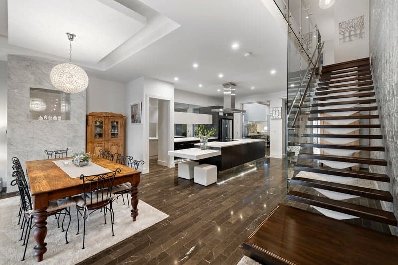 329 Esplanade, Henley Beach - Thumbnail 3