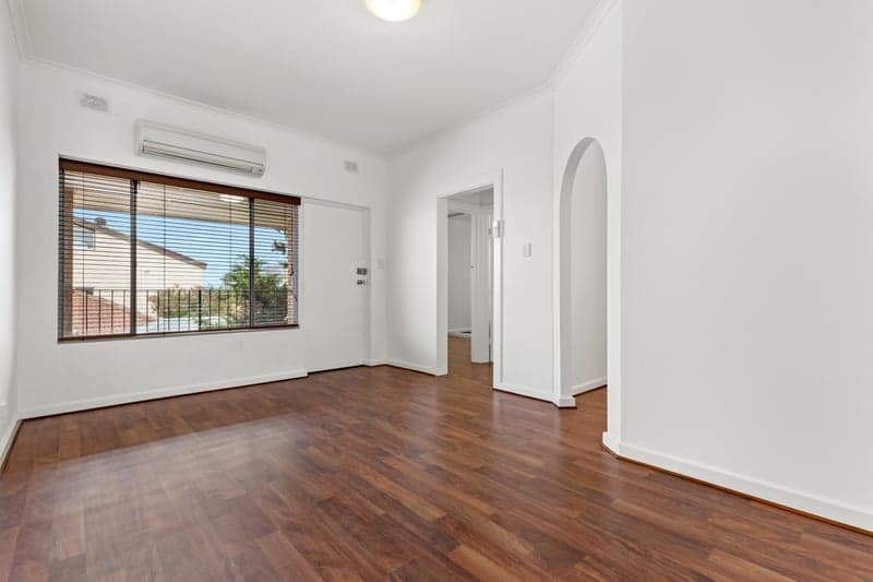 6/8 Renwick Street, West Beach - Thumbnail 2