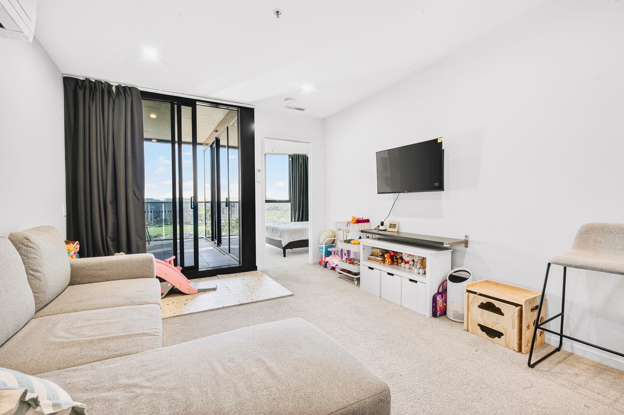 1005/15 Bowes Street, Phillip ACT 2606, Phillip - Thumbnail 2