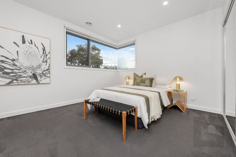 13 Charlotte Street, Newport - Thumbnail 8