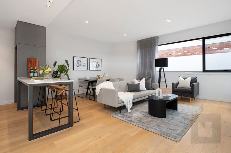 2/23 Henry Street, Seddon - Image 1