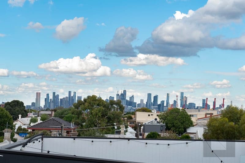 2/23 Henry Street, Seddon - Thumbnail 2