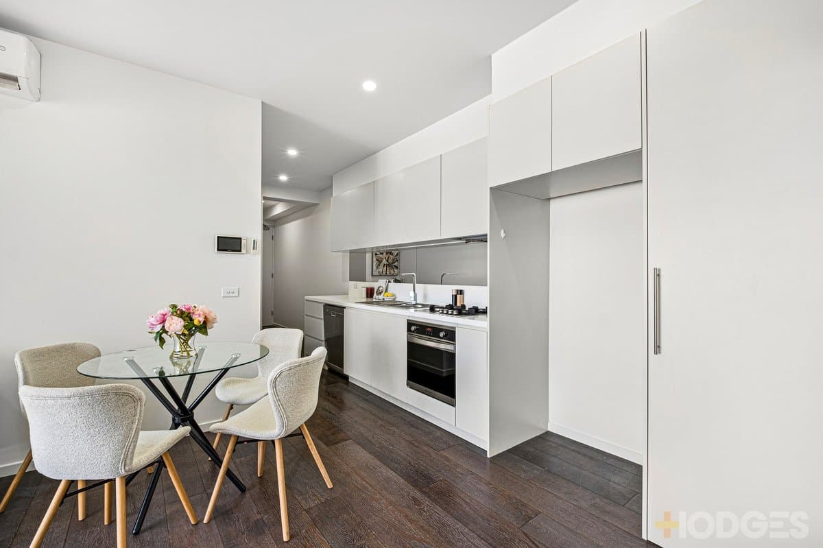 201 / 1121 Toorak Road, Camberwell, VIC, 3124, Camberwell - Thumbnail 4