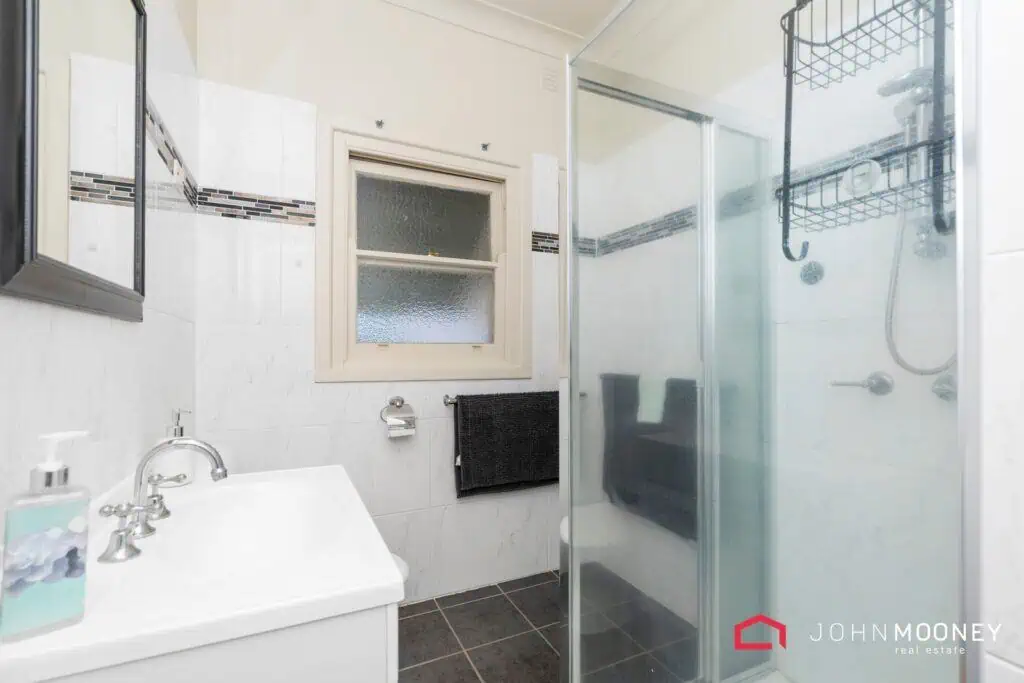 9 Urana Street, Lockhart NSW 2656, Lockhart - Thumbnail 3