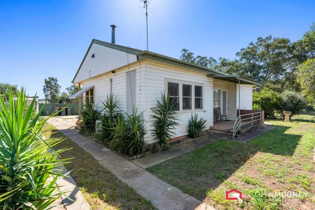 9 Urana Street, Lockhart NSW 2656, Lockhart - Thumbnail 6