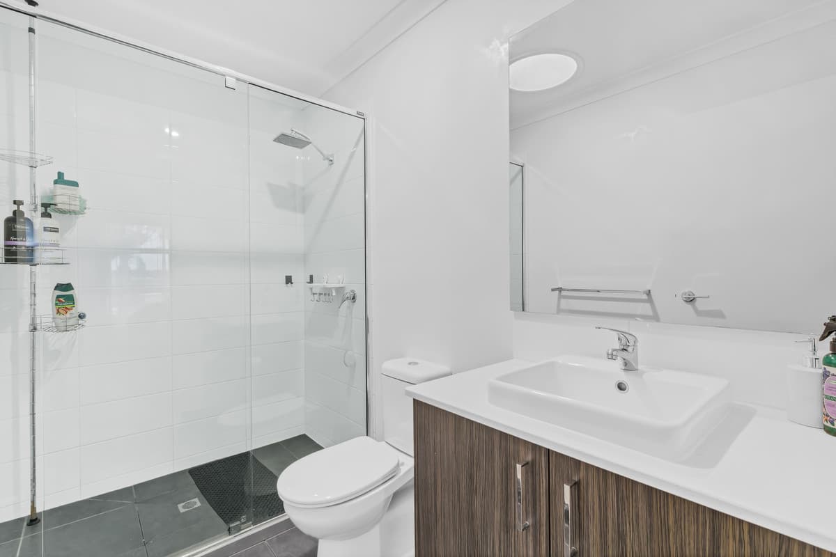 64 Parkhurst Drive, Cranbourne East VIC 3977, Cranbourne East - Thumbnail 3