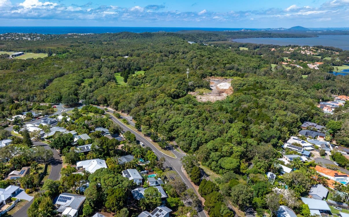 25 Leslie Drive, Noosa Heads, Noosa Heads - Thumbnail 2