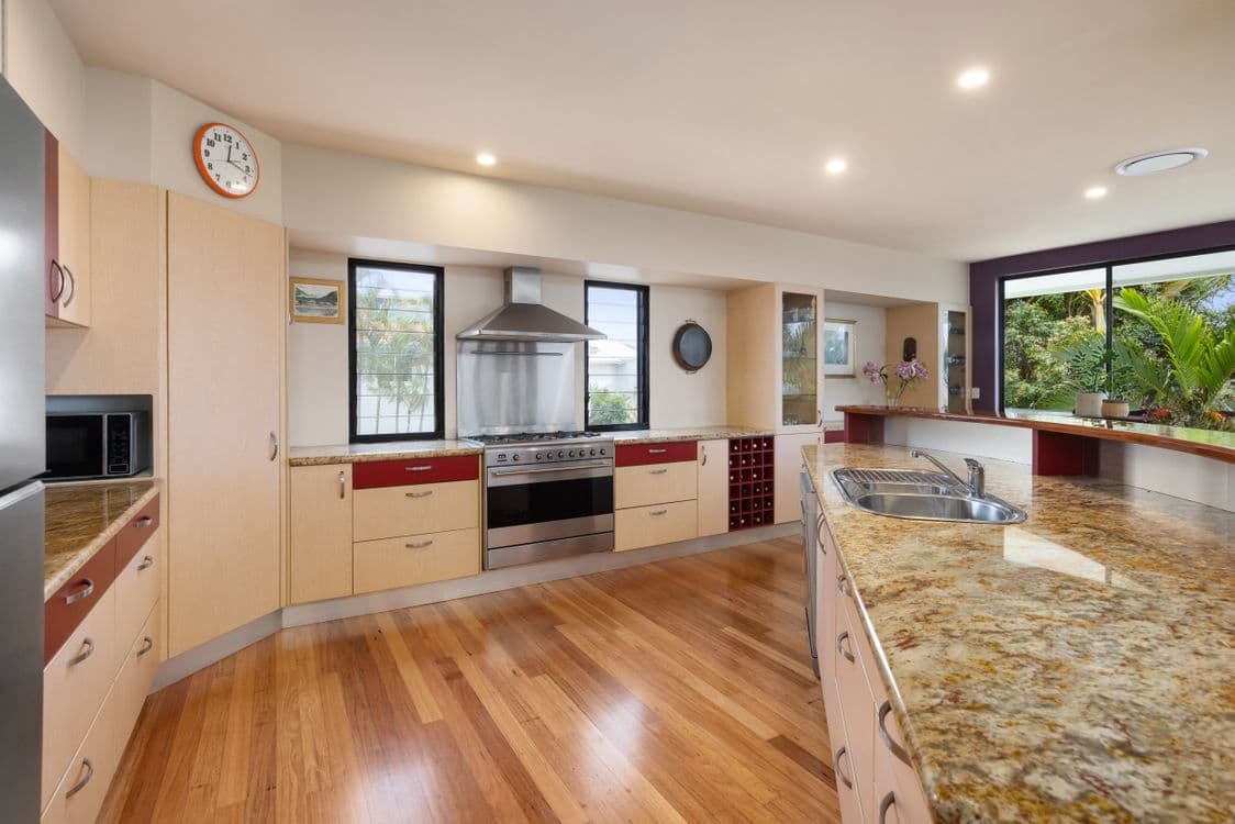 53 Driftwood Drive, Castaways Beach, Castaways Beach - Thumbnail 7