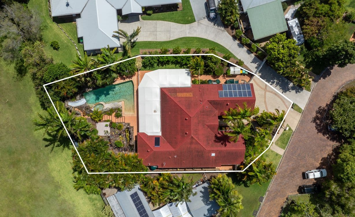9 Oceanmist Court, Noosa Waters, Noosa Waters - Thumbnail 2