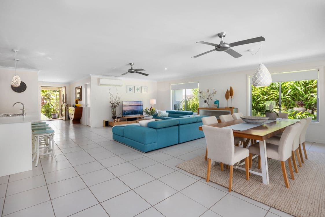 4 Glen Abby Avenue, Peregian Springs, Peregian Springs - Thumbnail 4