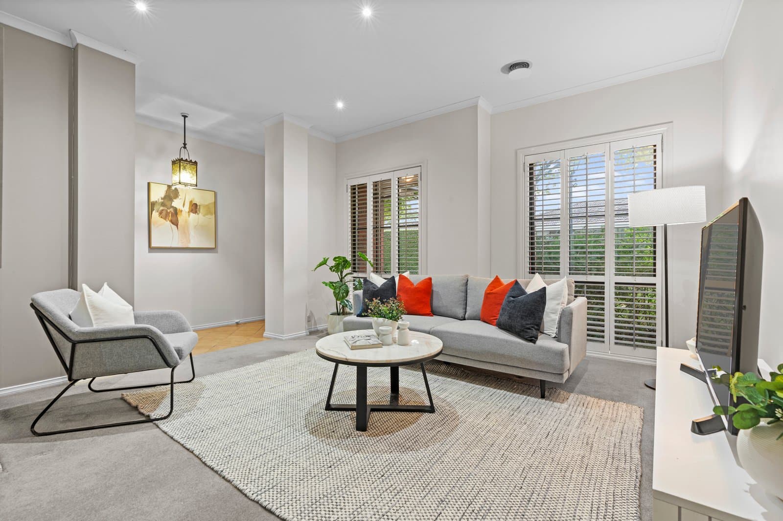 10 Conservatory Drive, Burwood, Burwood - Thumbnail 2