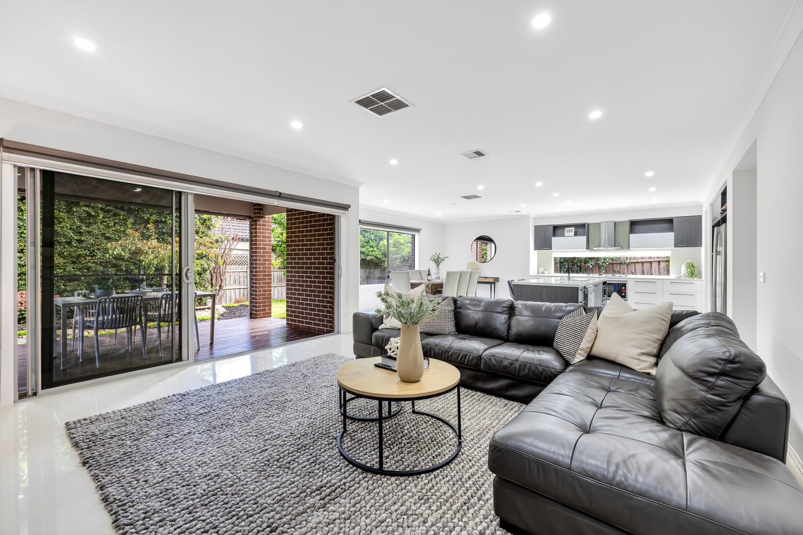 3 Gadd Street, Oakleigh, Oakleigh - Thumbnail 2