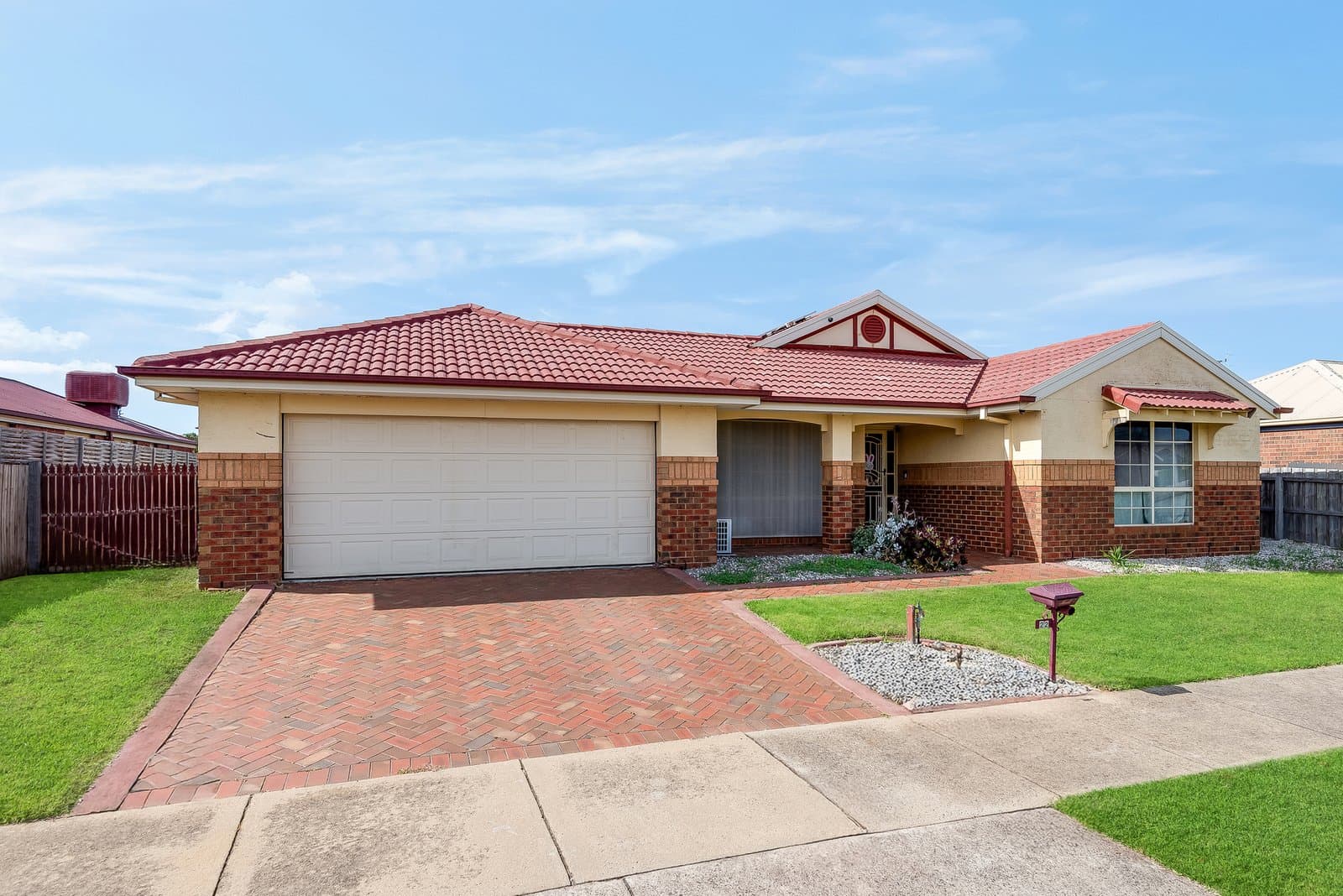 22 Magpie Close, Lara, Lara - Image 1