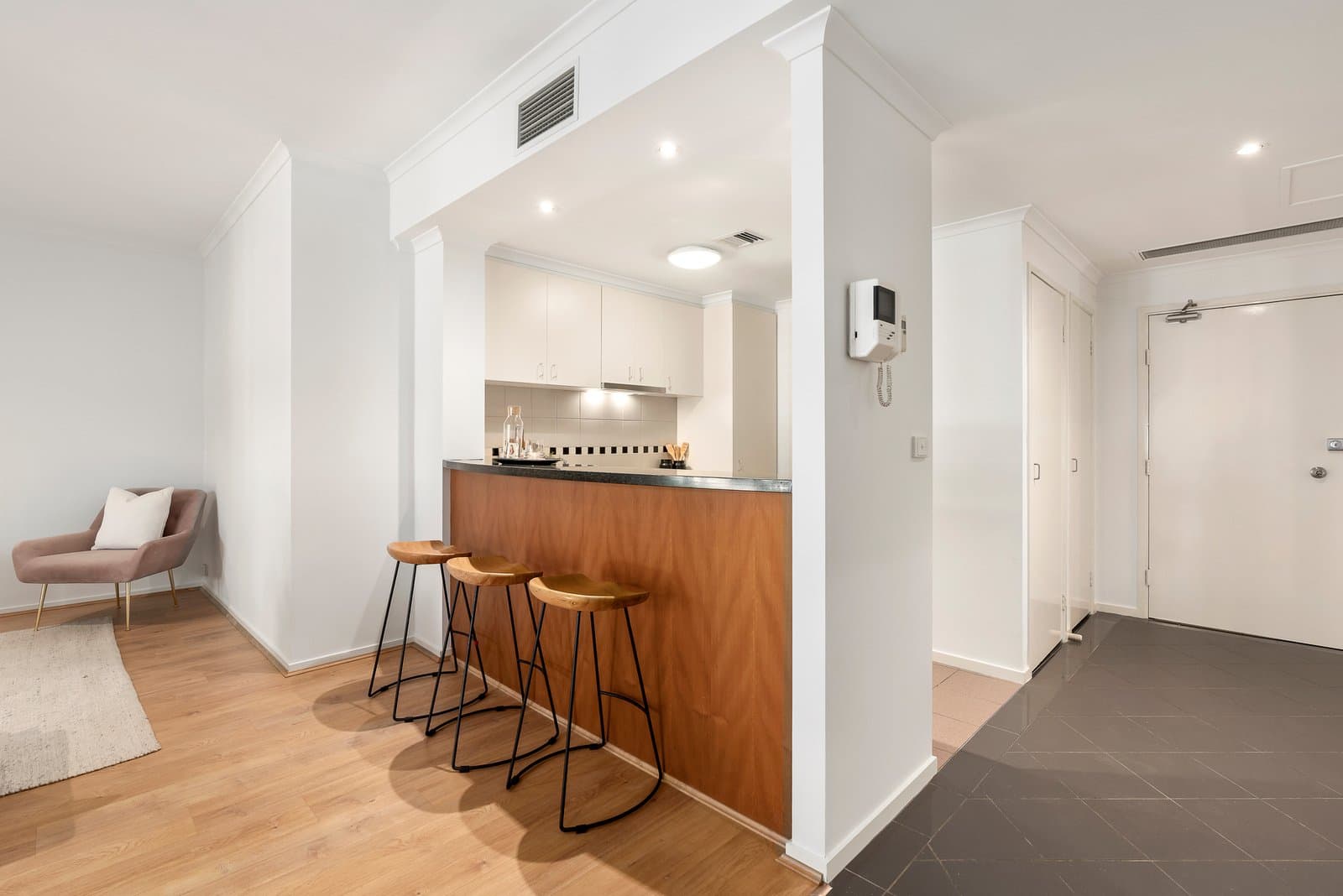 207/26 Queens Road, Melbourne, Melbourne - Thumbnail 5