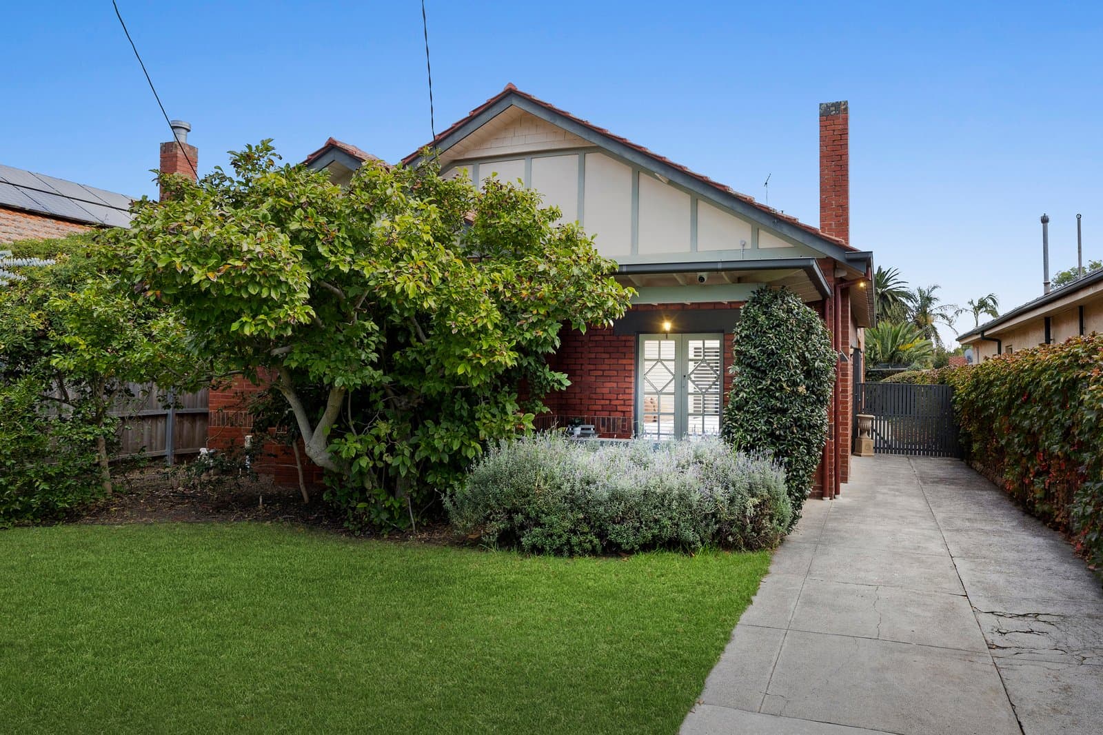 35 Kambrook Road, Caulfield North, Caulfield North - Thumbnail 2