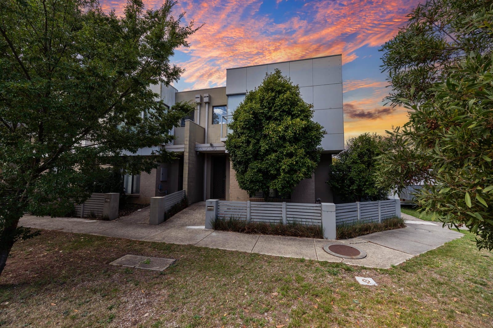 17 Sunline Avenue, Alfredton, Alfredton - Image 1
