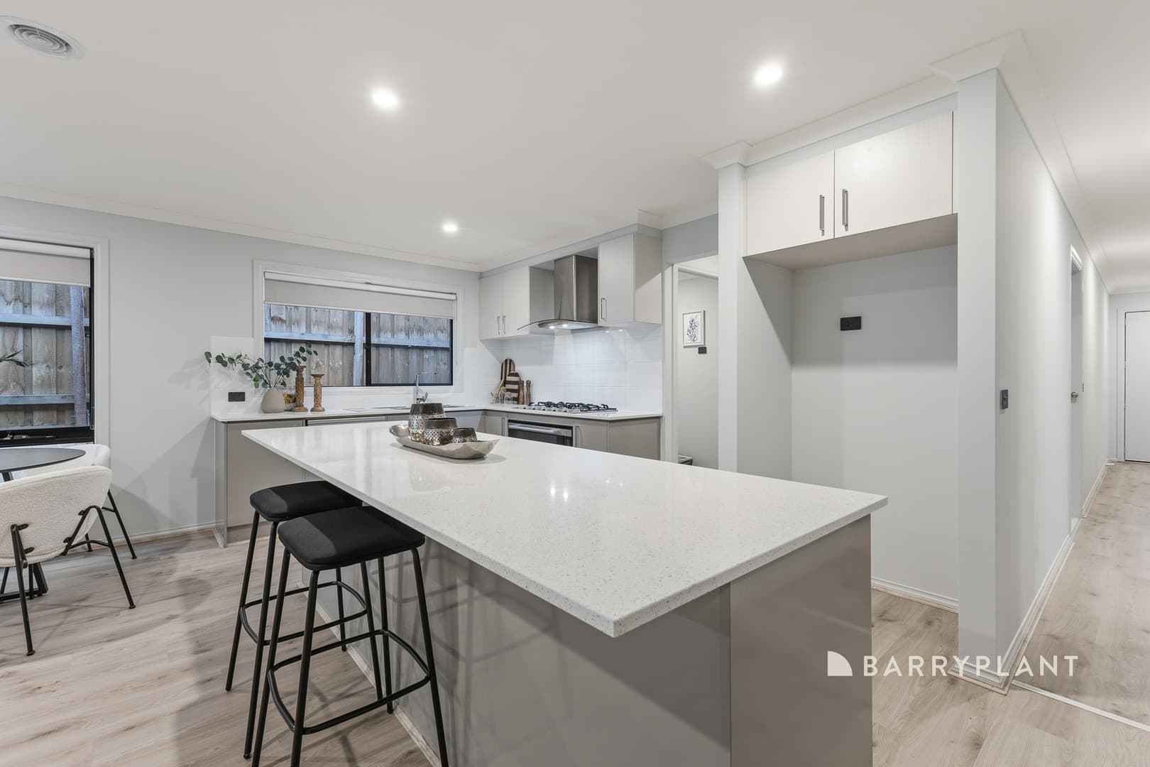 21 Willey Road, Clyde North, VIC 3978, Clyde North - Thumbnail 3