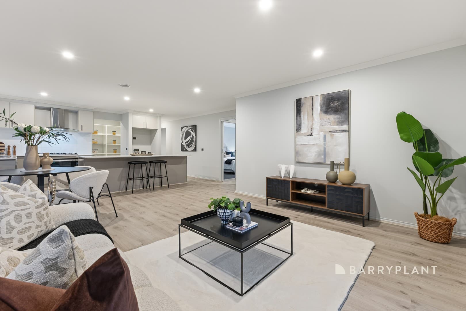 21 Willey Road, Clyde North, VIC 3978, Clyde North - Thumbnail 5