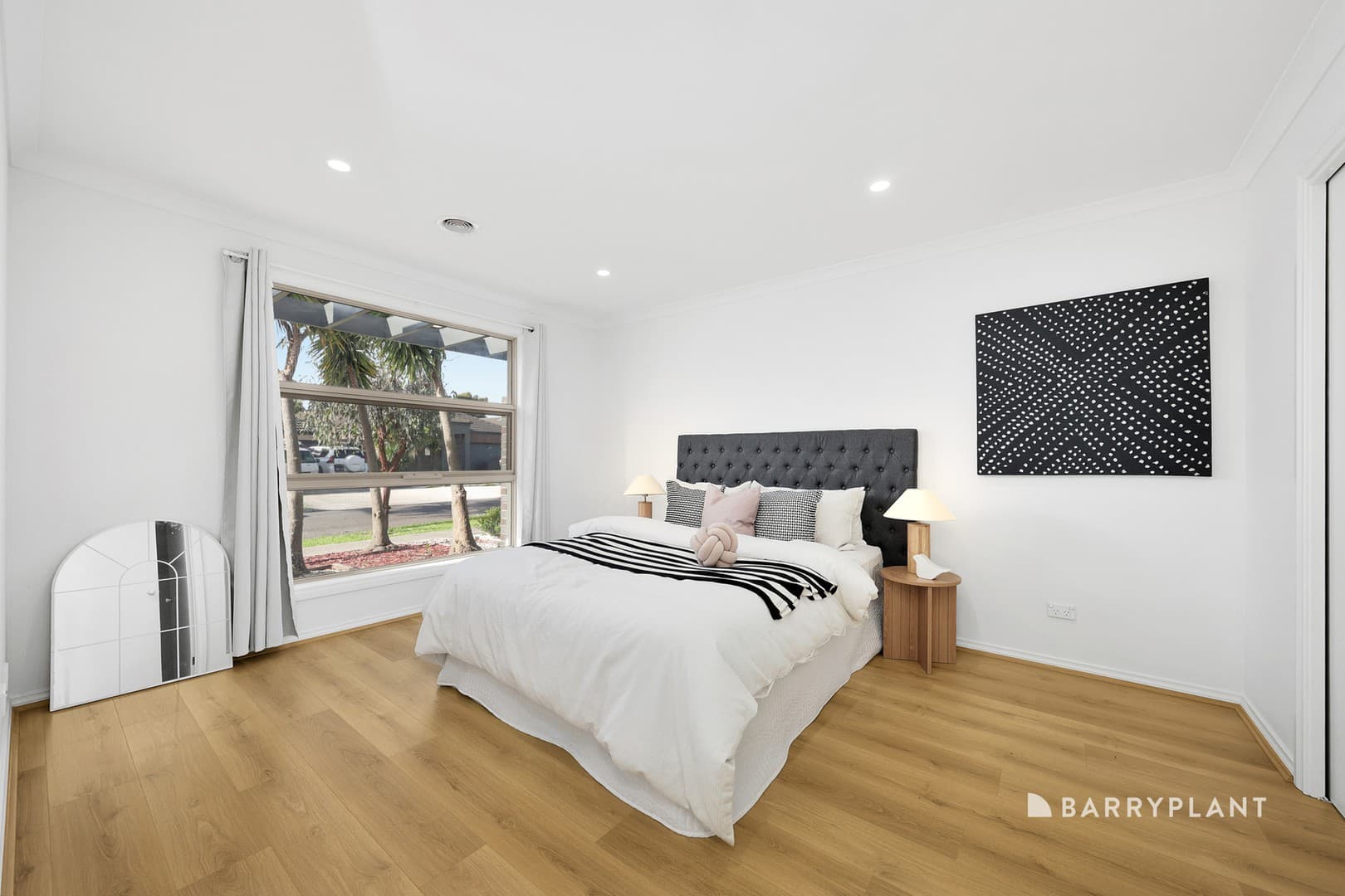 16 Jezwing Avenue, South Morang, VIC 3752, South Morang - Thumbnail 6