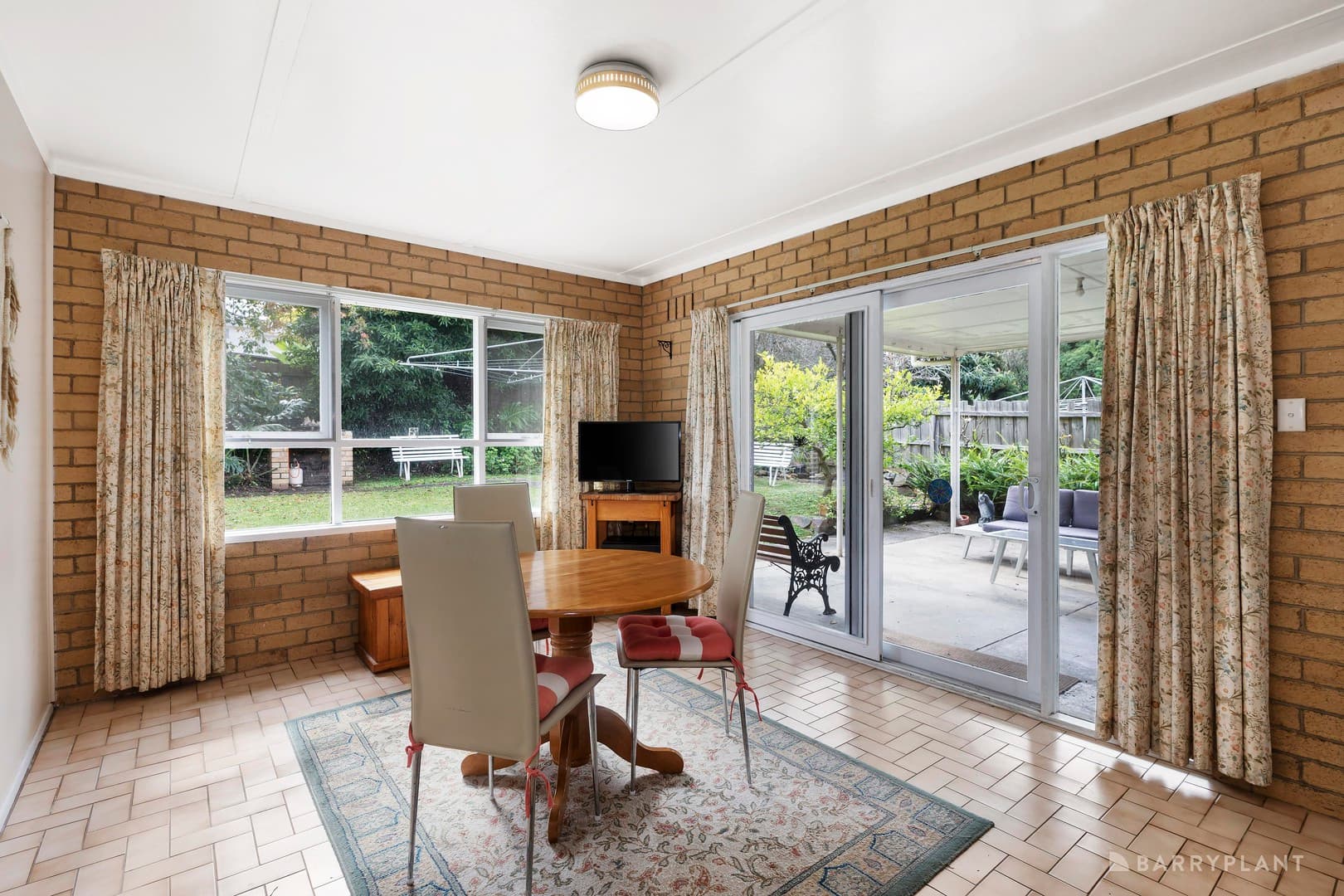 5 Woodhouse Road, Doncaster East, VIC 3109, Doncaster East - Thumbnail 8