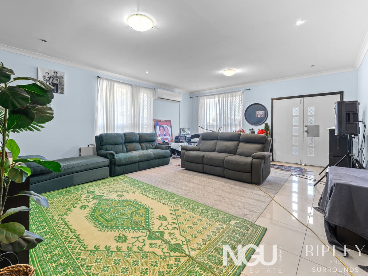 35 Johnston Street, Bellbird Park QLD 4300, Bellbird Park - Thumbnail 4