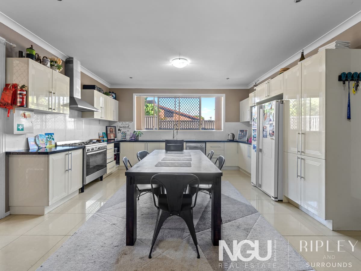 35 Johnston Street, Bellbird Park QLD 4300, Bellbird Park - Thumbnail 6