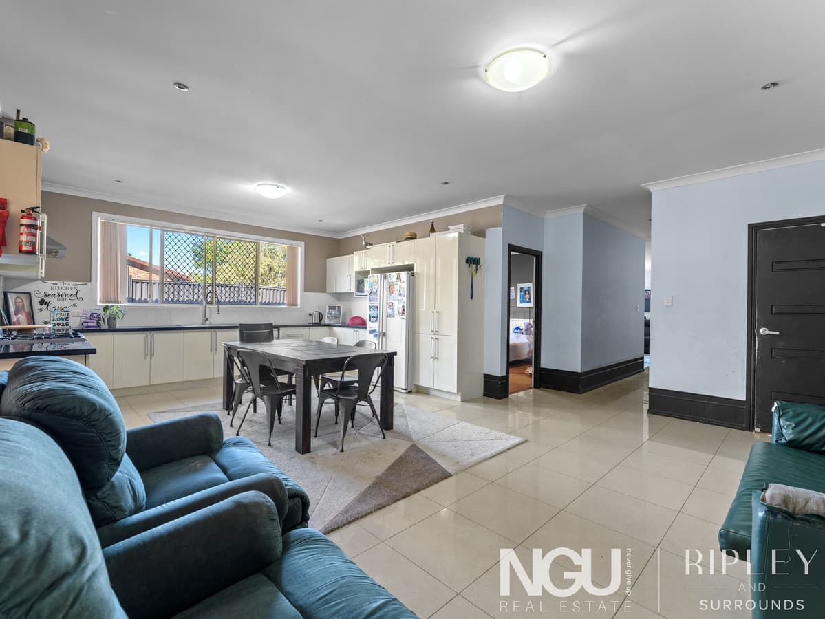35 Johnston Street, Bellbird Park QLD 4300, Bellbird Park - Thumbnail 8