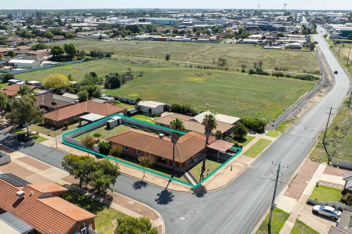 52 Fordyce Street, Shepparton, Shepparton - Thumbnail 2