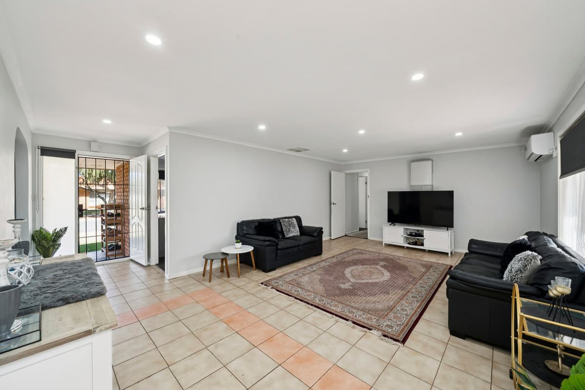 52 Fordyce Street, Shepparton, Shepparton - Thumbnail 3