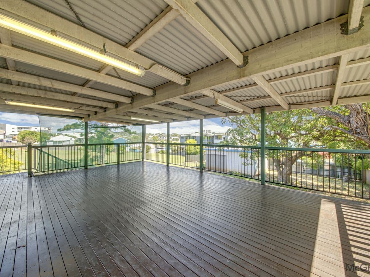 33 Central Lane, GLADSTONE CENTRAL, Gladstone Central - Image 1