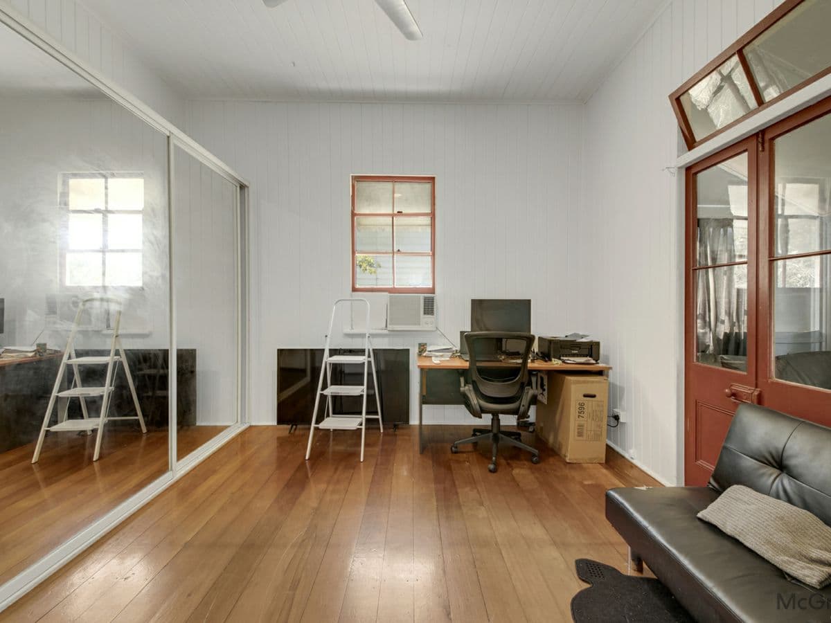 33 Central Lane, GLADSTONE CENTRAL, Gladstone Central - Thumbnail 3