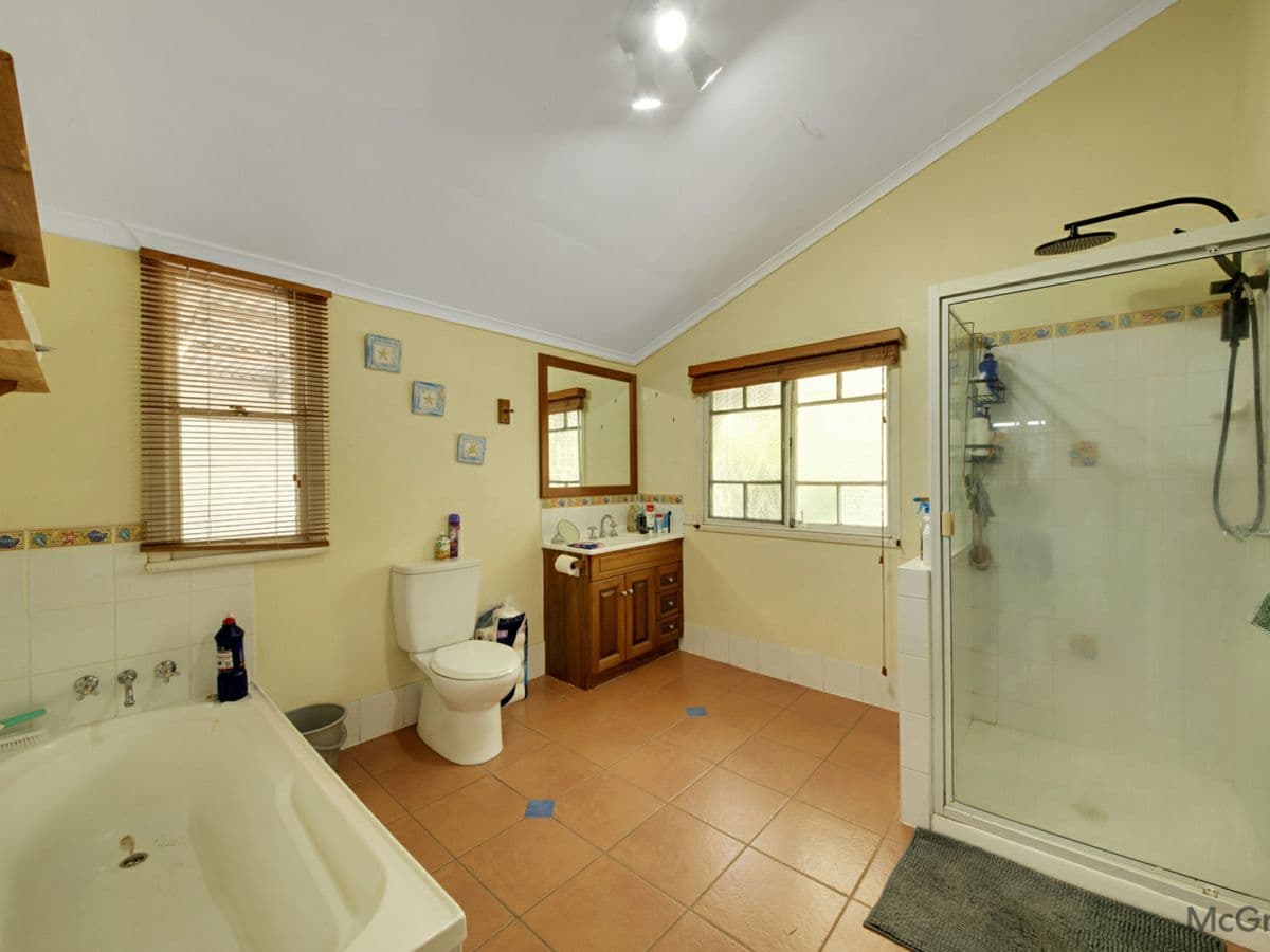 33 Central Lane, GLADSTONE CENTRAL, Gladstone Central - Thumbnail 6