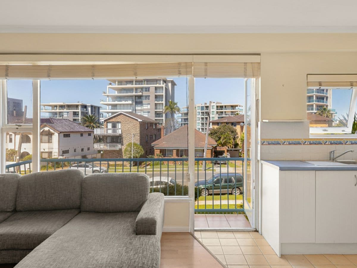 1/53 Corrimal Street, WOLLONGONG, Wollongong - Thumbnail 3