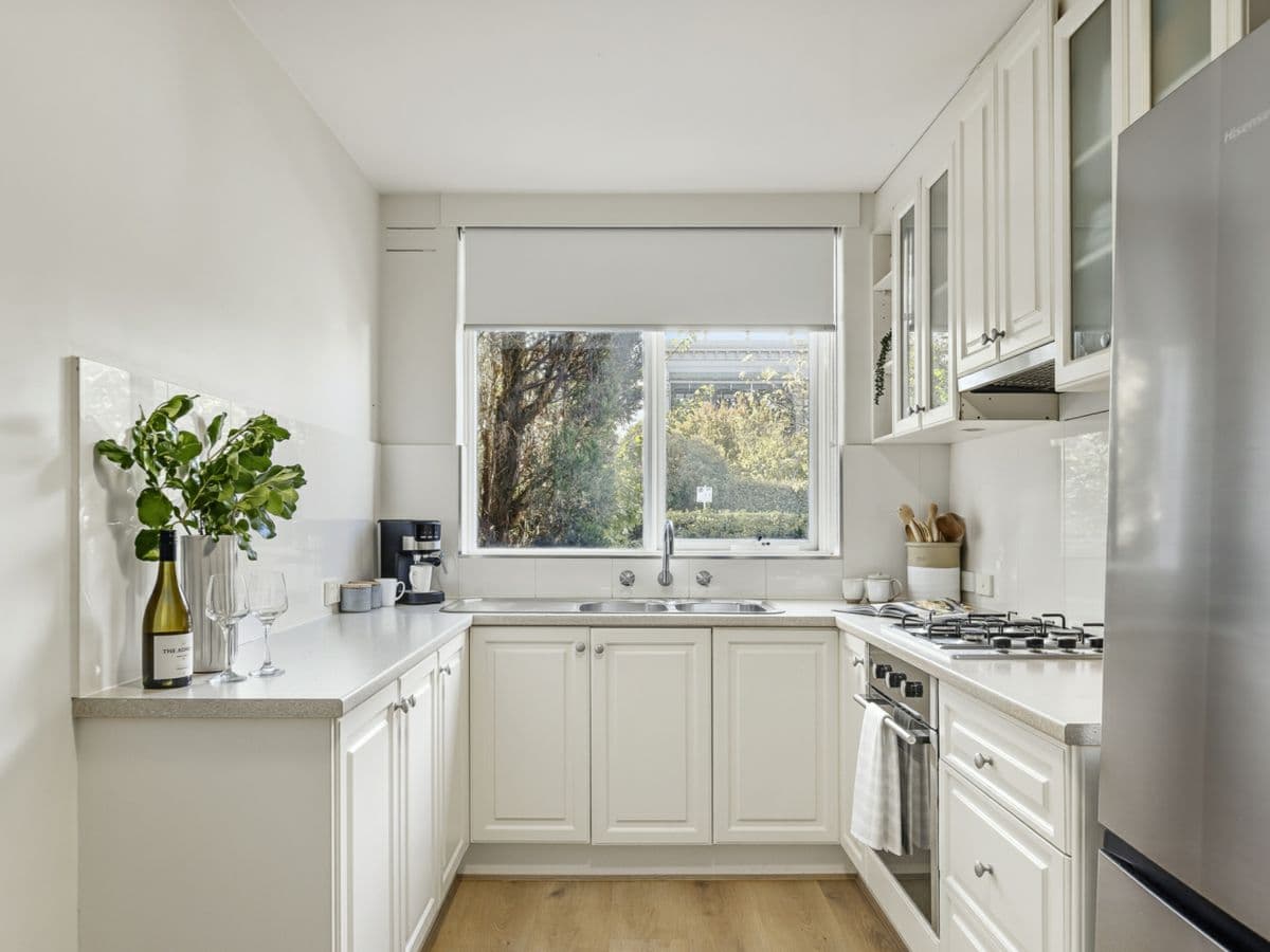 2/41-43 Alma Road, ST KILDA, St Kilda - Thumbnail 3