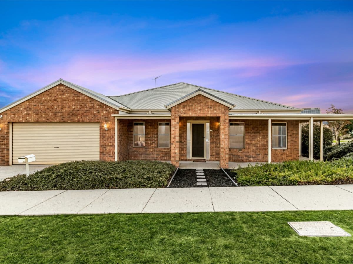 16 Thwaites Close, HIGHTON, Highton - Image 1