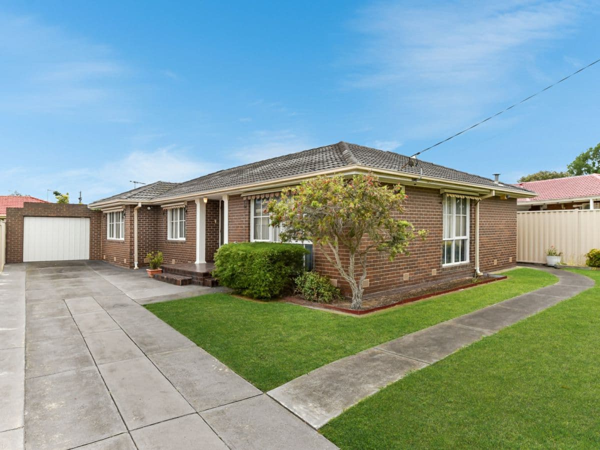 9 Miranda Court, NOBLE PARK, Noble Park - Thumbnail 2